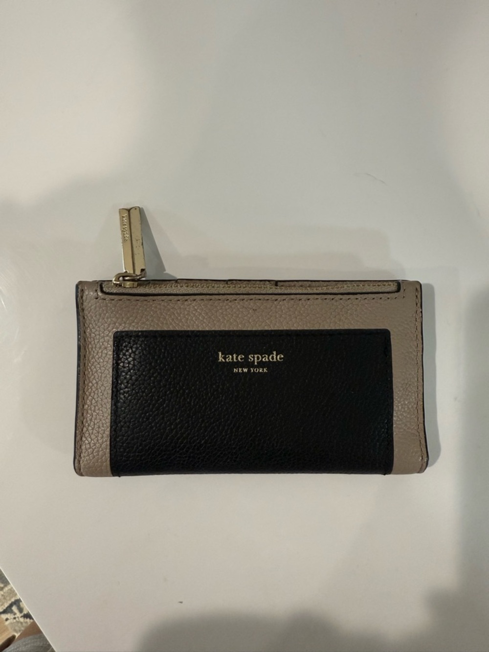 kate spade Two-Tone Black and Taupe Leather Card Wallet with Gold Hardware